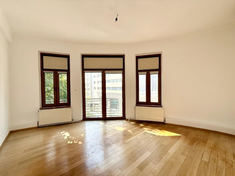 Apartament superb in inima capitalei, zona Calea Victoriei - Radisson, 151 mp