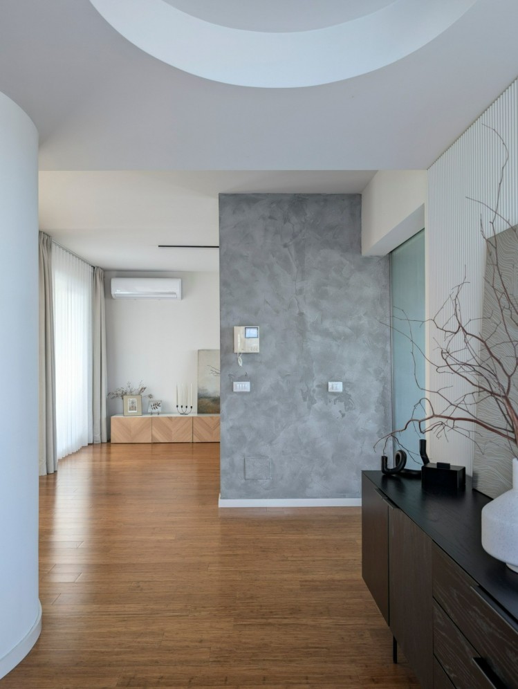 Apartament tip penthouse de inchiriat 3 camere, 2 terase si 2 locuri de parcare, zona Pipera, Bucuresti, 123 mp