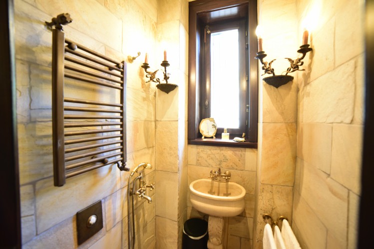 Beautiful apartments for sale in villa, Romanian Athenaeum area, Bucharest