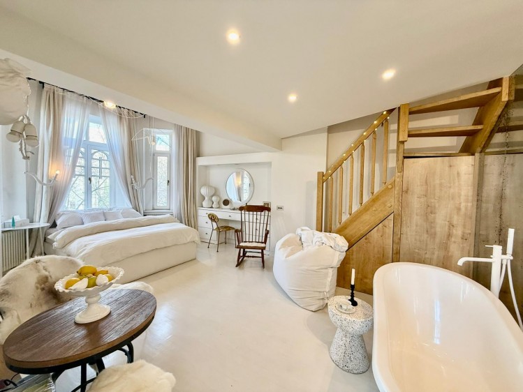 Beautiful apartments for sale in villa, Romanian Athenaeum area, Bucharest