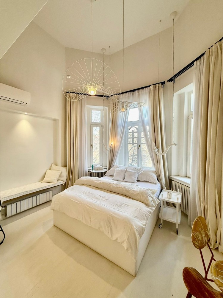 Beautiful apartments for sale in villa, Romanian Athenaeum area, Bucharest