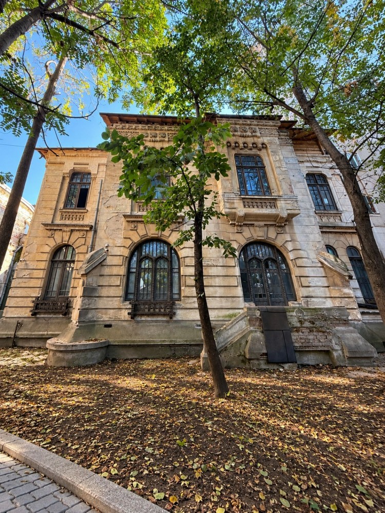 Casa Costin Nenitescu &ndash; proprietate istorica de vanzare zona Magheru - C.A. Rosetti, Bucuresti