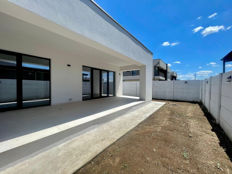 Single-story Mediterranean-style house with 4 rooms in the Corbeanca area, Ilfov County