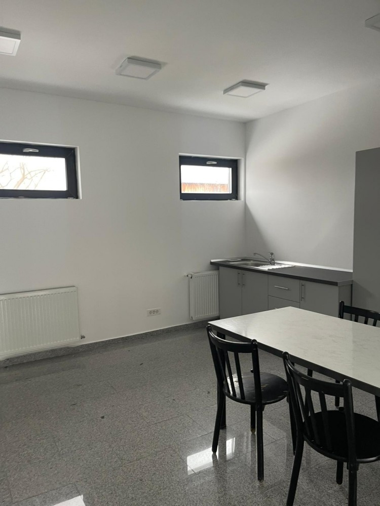 Clinica medicala complet functionala &ndash; oferita spre vanzare &icirc;n Ciolpani