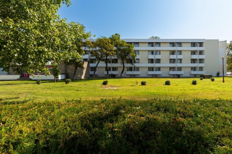 Hotel complex for sale in the seaside resort of Mamaia, Constanța County
