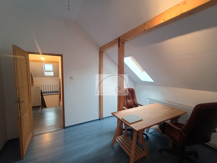 Duplex in vila de inchiriat 5 camere zona Foisorul de Foc, Bucuresti