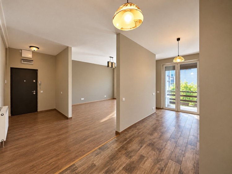 Bright 4-room duplex in Iancu Nicolae area, near the forest and International Schools, Bucharest