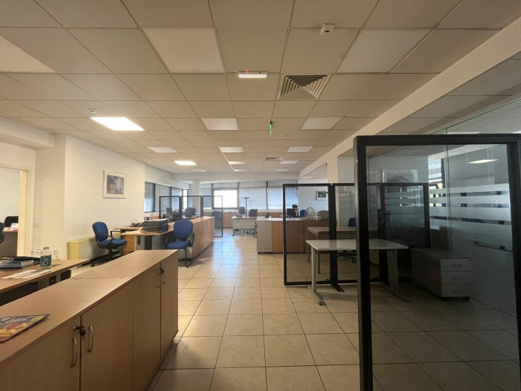 Imobil birouri de inchiriat zona Piata Victoriei, Bucuresti  1.539 mp