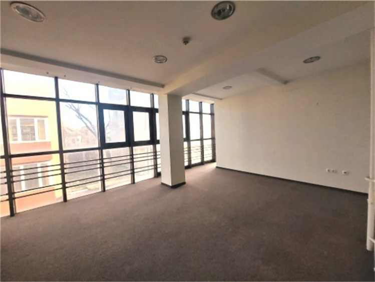 Imobil birouri de vanzare zona Dacia - Calea Mosilor, Bucuresti 1634 mp