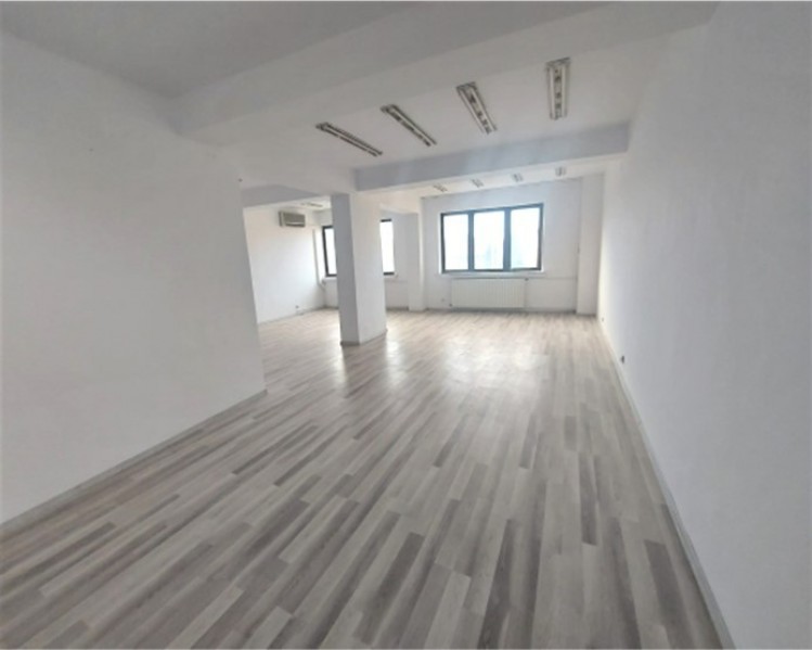 Imobil birouri de vanzare zona Dacia - Calea Mosilor, Bucuresti 1634 mp