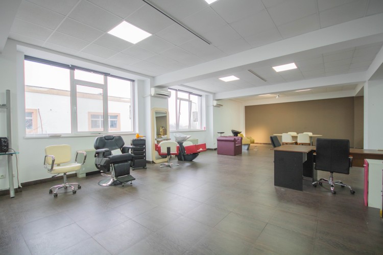 Office building for sale Baneasa - Otopeni area, Bucharest 1559 sqm
