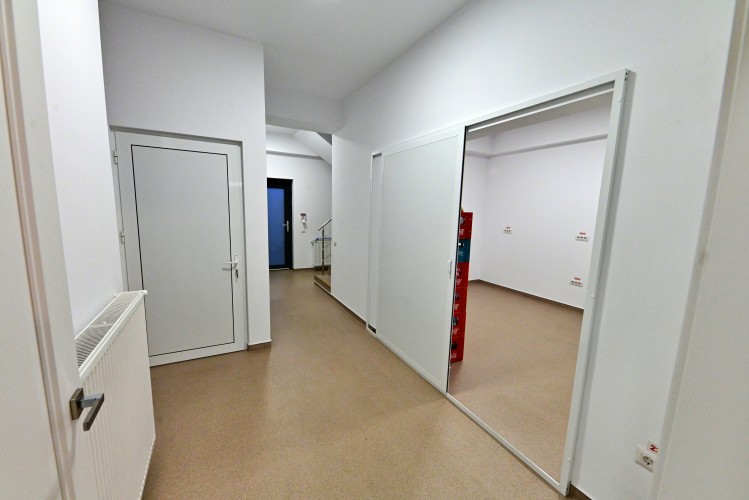 Imobil pretabil activitati comerciale sau birouri &ndash; Paulestii Noi &ndash; jud Prahova