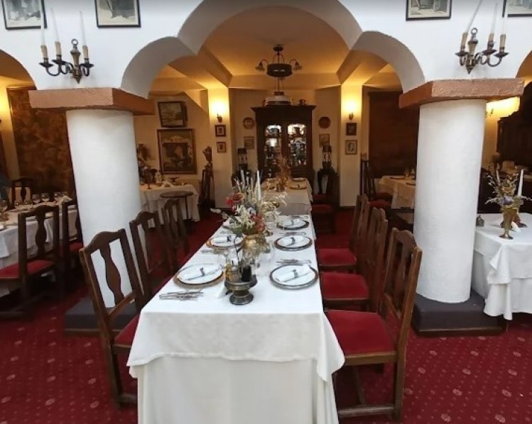 A unique investment opportunity - prestigious restaurant with over 36 years of tradition in the heart of Bucharest