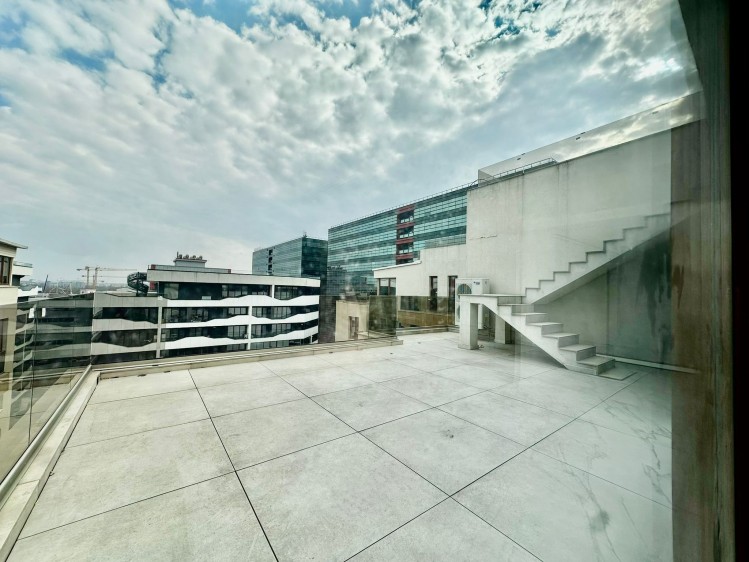 Penthouse de vanzare 5 camere cu rooftop de 200 mp zona Aviatiei - Pipera, Bucuresti