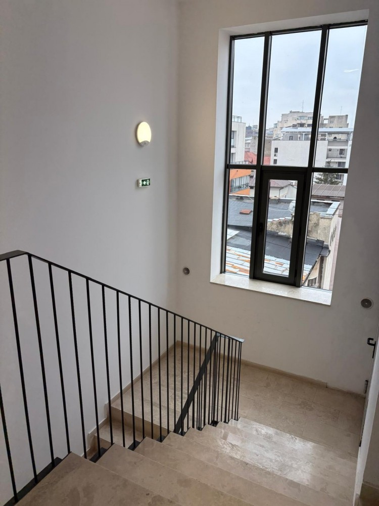 Penthouse de vanzare 5 camere zona Batistei - Intercontinental, Bucuresti