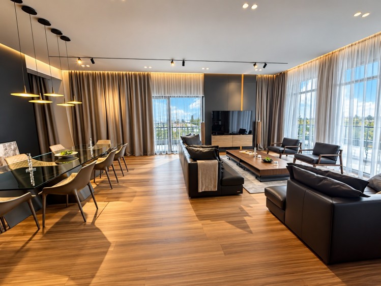 Penthouse spectaculos de vanzare 5 camere Baneasa Residence, Bucuresti