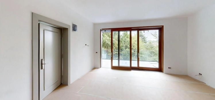 Penthouse/ duplex type for sale 4 rooms, Sinaia area, Prahova county 149 sqm