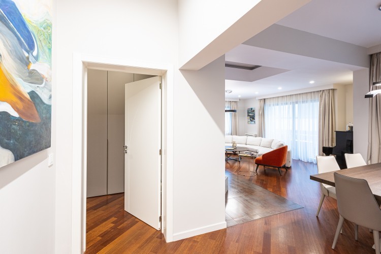 Penthouse tip duplex de vanzare 5 camere zona Primaverii, Bucuresti