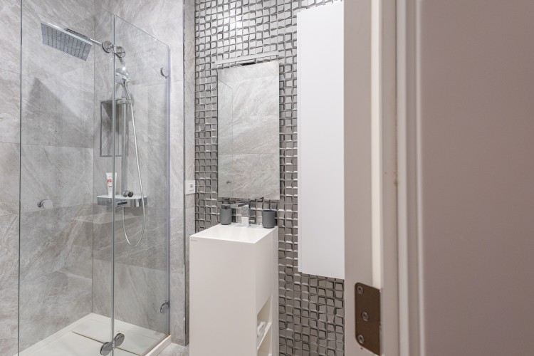 Penthouse tip duplex de vanzare 5 camere zona Primaverii, Bucuresti
