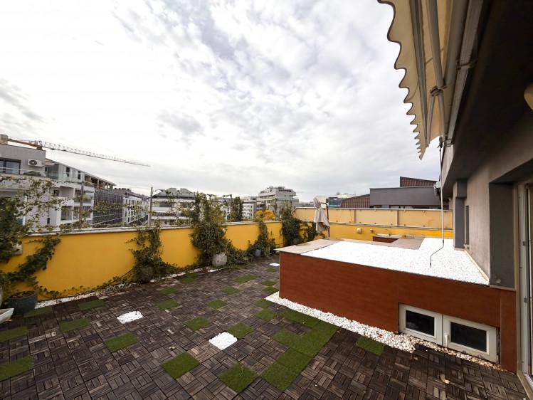 Penthouse tip duplex de vanzare zona Nordului - Herastrau, Bucuresti