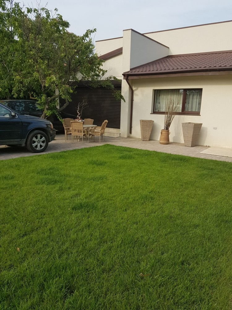 Proprietate de inchiriat pretabila rezidential, scoala, activitati comerciale, zona Otopeni - Fermei, judetul Ilfov