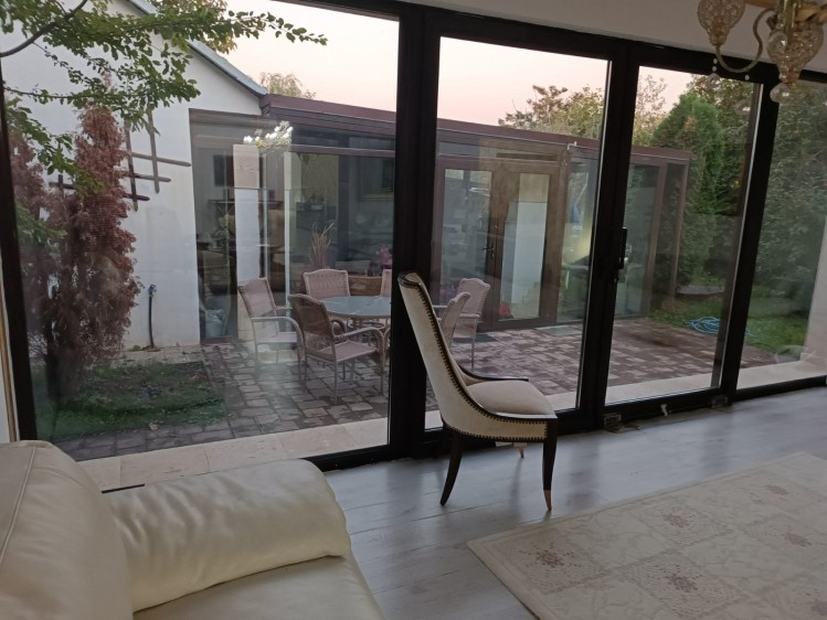 Proprietate de inchiriat pretabila rezidential, scoala, activitati comerciale, zona Otopeni - Fermei, judetul Ilfov