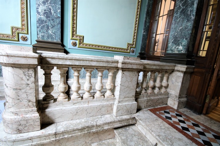 Palat de vanzare zona Calea Victoriei - Sala Palatului, Bucuresti