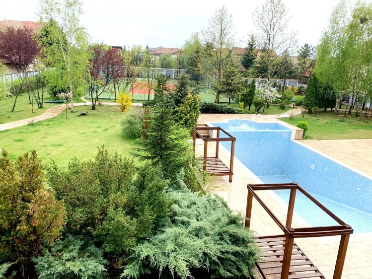 Proprietate exclusivista cu teren de tenis si piscina in zona Iancu Nicolae - Baneasa