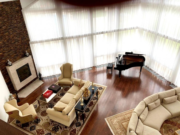 Exclusive estate with tennis court and heated pool in Iancu Nicolae - Baneasa