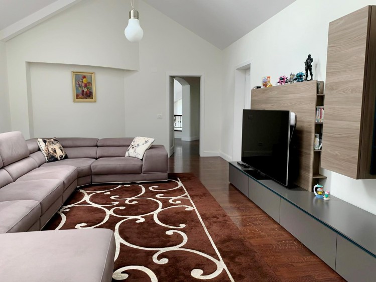 Exclusive estate with tennis court and heated pool in Iancu Nicolae - Baneasa