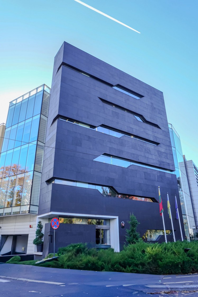 Spatii birouri de inchiriat cu terasa speciala de 100 mp zona Piata Charles de Gaulle, Bucuresti