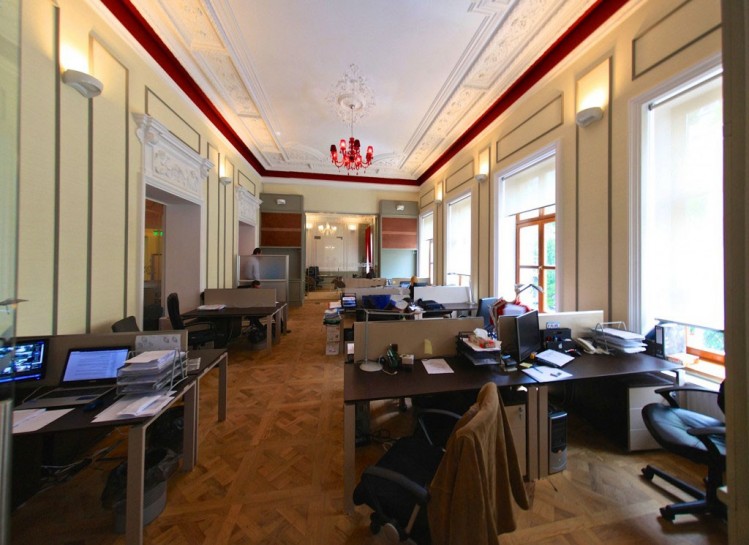 Spatii de birouri de inchiriat zona Piata Universitatii, Bucuresti