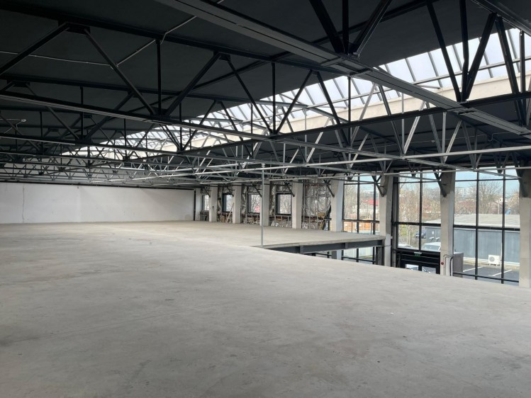 Spatii de depozitare si birouri zona Iuliu Maniu, Bucuresti