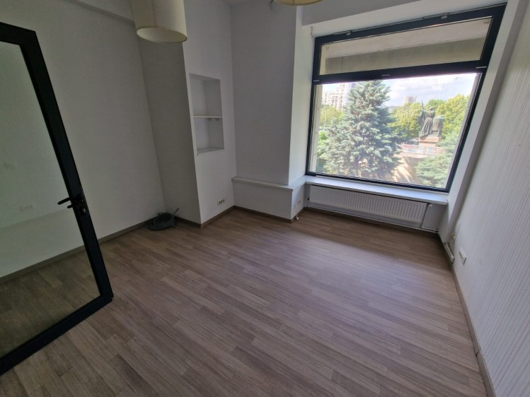Spatiu comercial de inchiriat zona Piata Unirii, Bucuresti 283 mp
