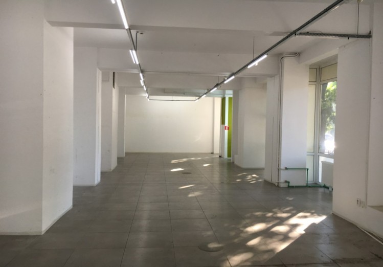 Spatiu comercial de inchiriat zona Tineretului - Calea Serban Voda, Bucuresti