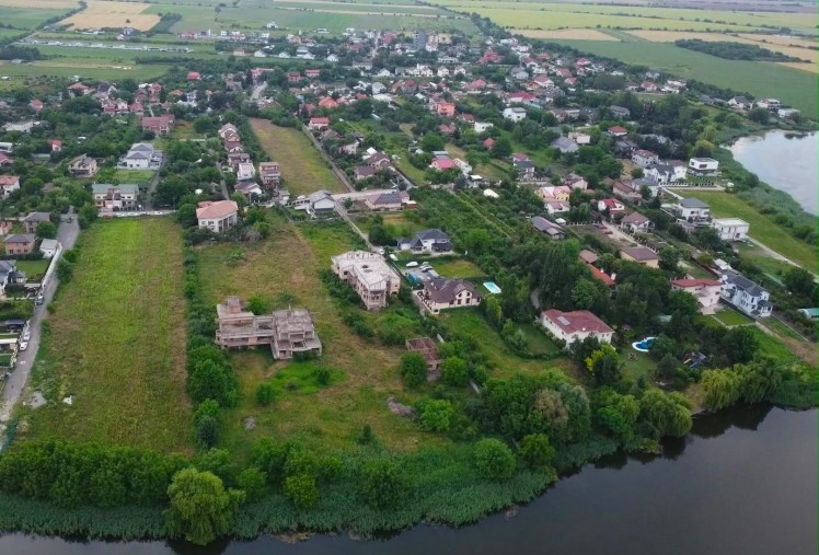 Teren de vanzare Corbeanca - Lac, judetul Ilfov 11.000 mp