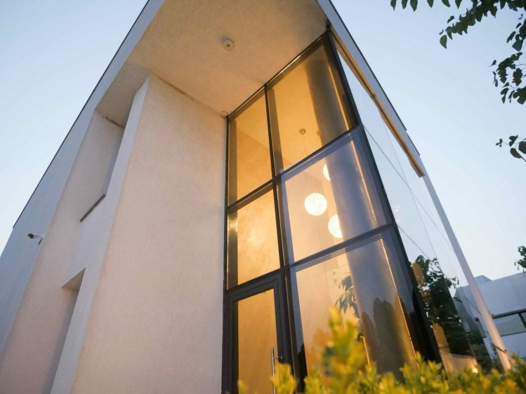 Vila individuala cu terasa circulabila superba, cu piscina si garaj dublu &ndash; Corbeanca, judetul Ilfov