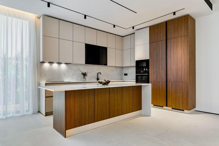 Absolutely special villa with view to the forest 6 rooms Pipera area - American School, Bucharest