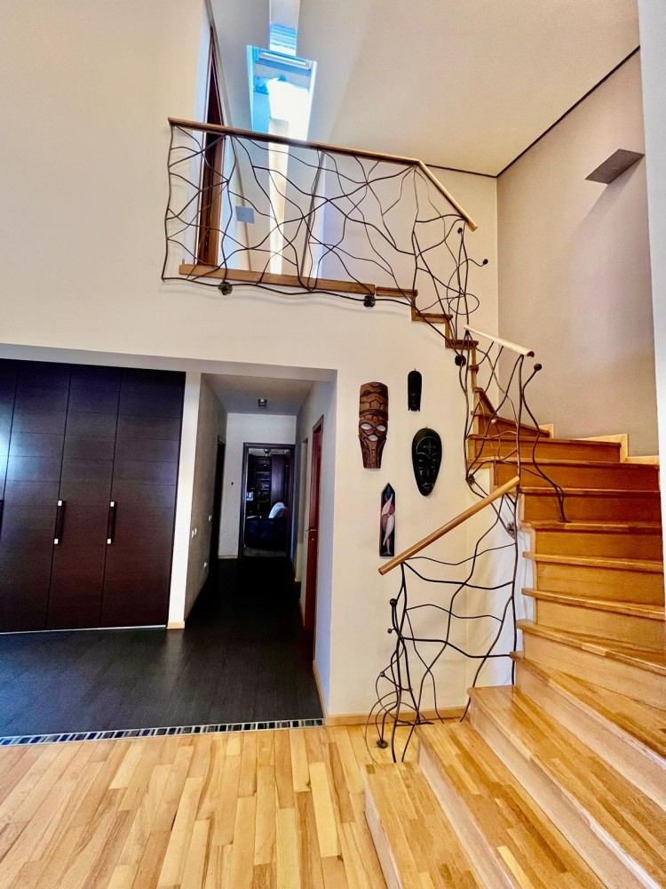 Vila cocheta de vanzare 5 camere Pipera, Bucuresti 300 mp