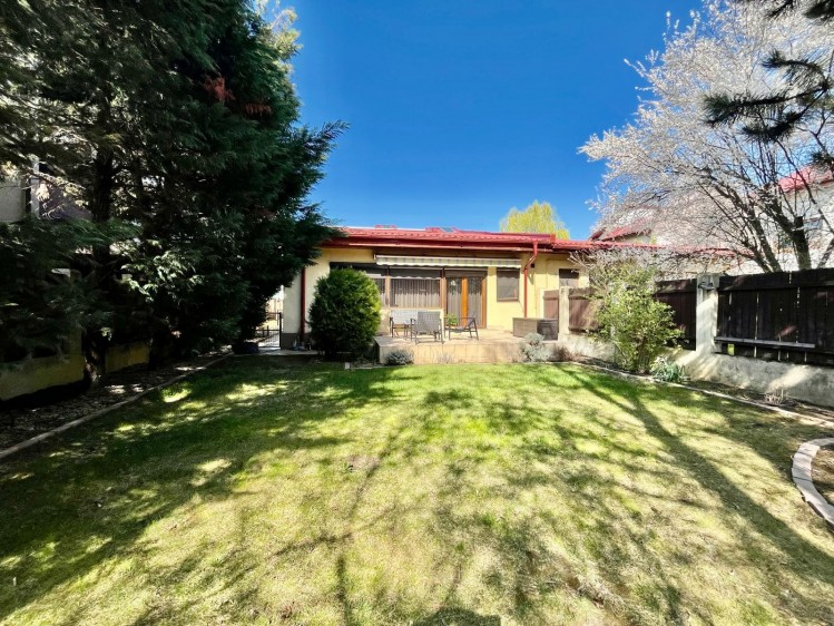 Vila cocheta de vanzare 5 camere Pipera, Bucuresti 300 mp