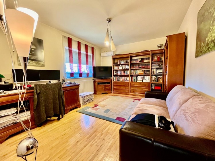 Vila cocheta de vanzare 5 camere Pipera, Bucuresti 300 mp