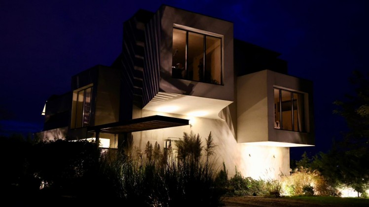 Vila cu arhitectura contemporana 4 camere zona Corbeanca, judetul Ilfov