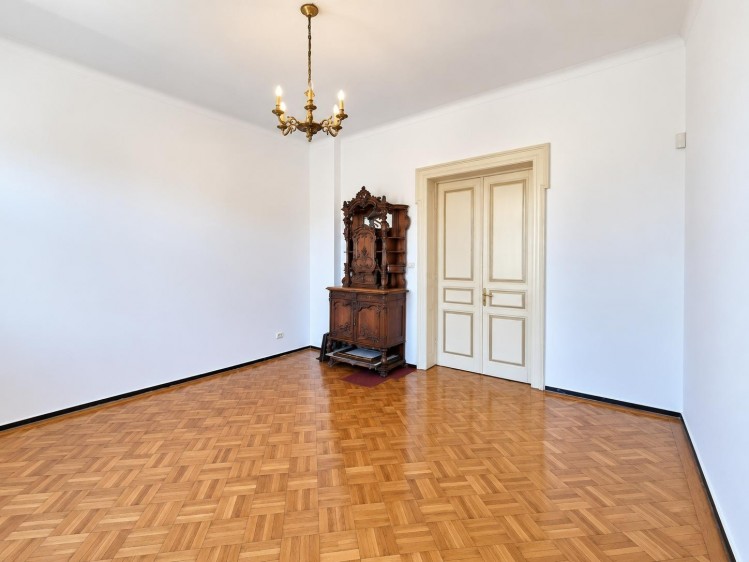 5 room villa with special architecture Ultracentral - Victoriei Square area, Bucharest