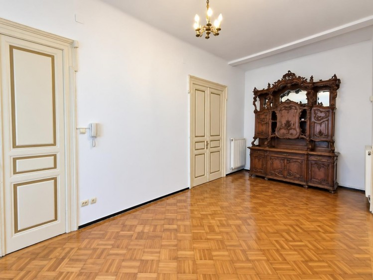 5 room villa with special architecture Ultracentral - Victoriei Square area, Bucharest