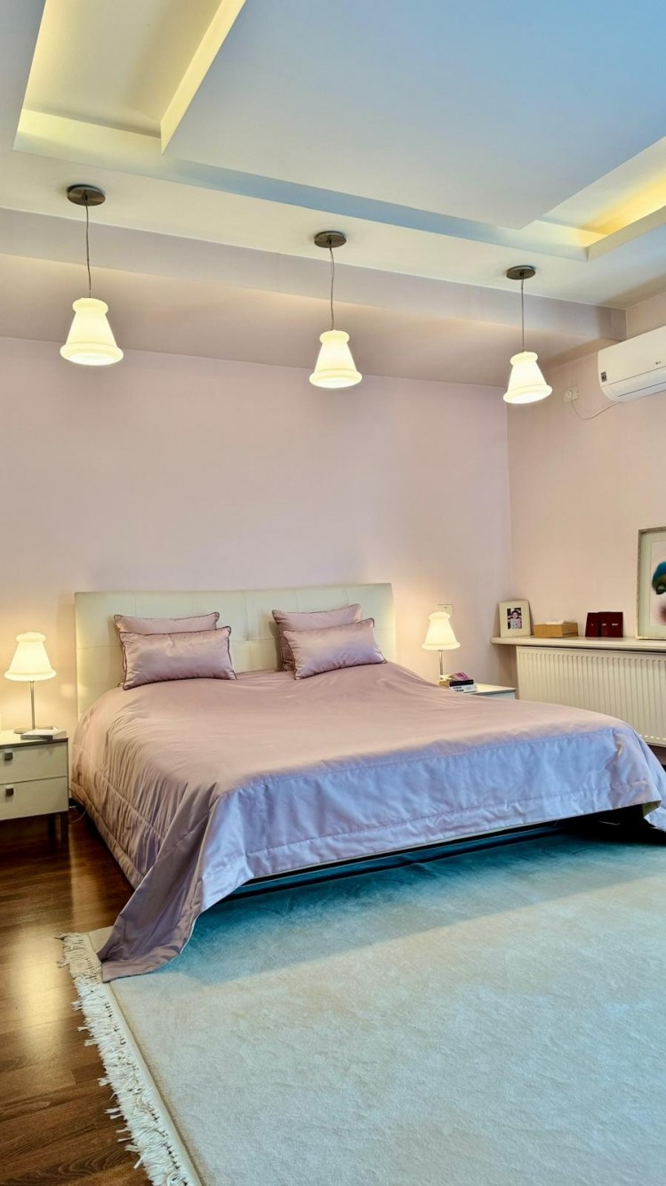 Vila cu arhitectura moderna de vanzare 6 camere zona Pipera - Iancu Nicolae, Bucuresti