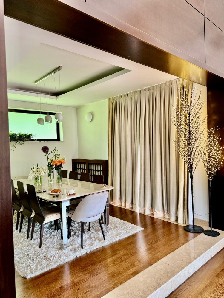 Vila cu arhitectura moderna de vanzare 6 camere zona Pipera - Iancu Nicolae, Bucuresti
