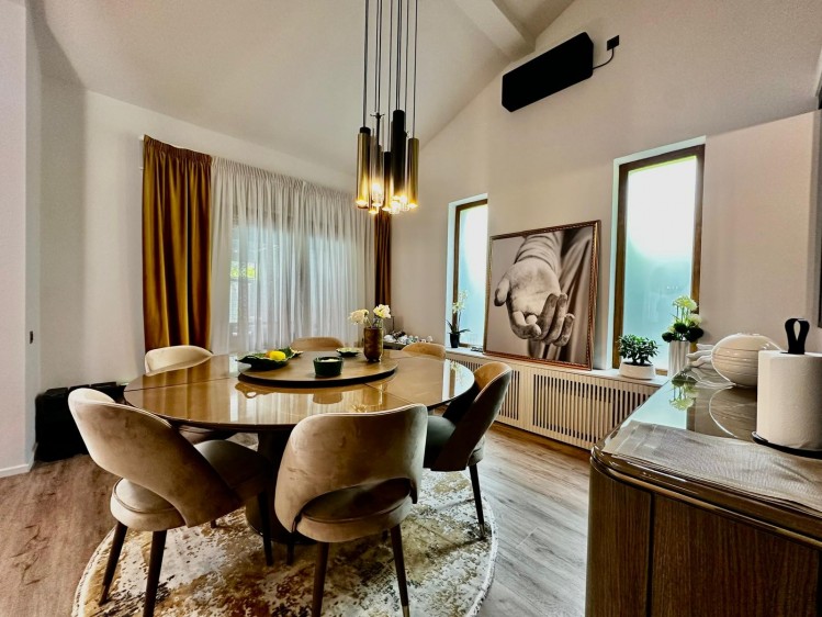 Vila cu design modern si piscina incalzita 6 camere zona Iancu Nicolae, Bucuresti