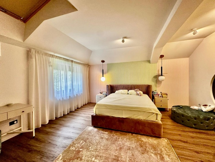 Vila cu design modern si piscina incalzita 6 camere zona Iancu Nicolae, Bucuresti