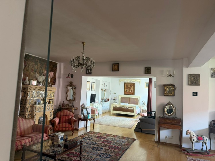 6 room villa for sale Drumul Sarii area, Bucharest 444 sqm
