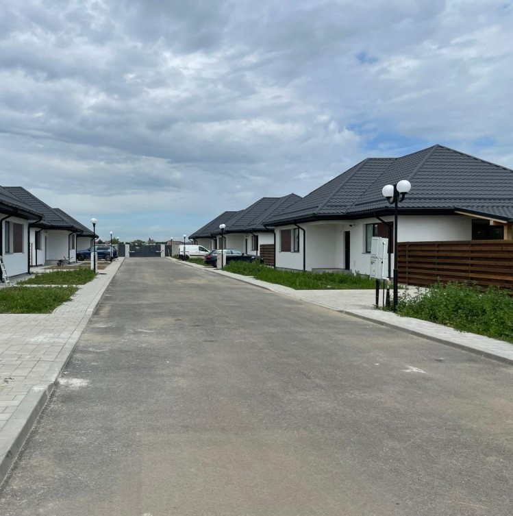 Vila cu teren de vanzare 4 camere zona Corbeanca - Tamasi, judetul Ilfov 140 mp